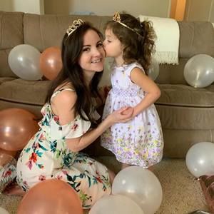 Meet your Posher, Julia